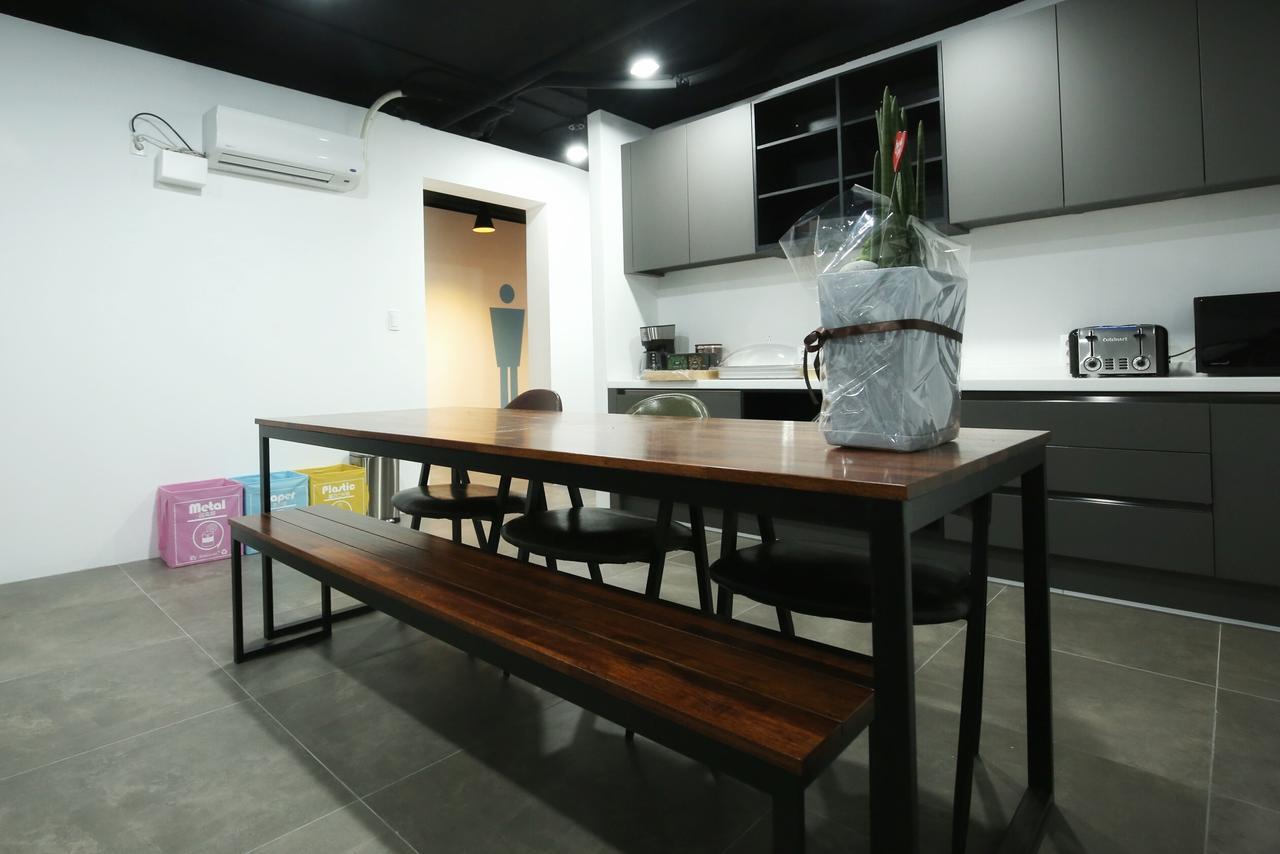 Stayan Guesthouse And Bnb Busan Esterno foto