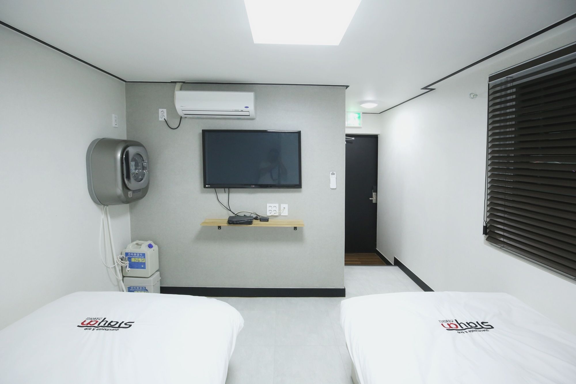 Stayan Guesthouse And Bnb Busan Esterno foto